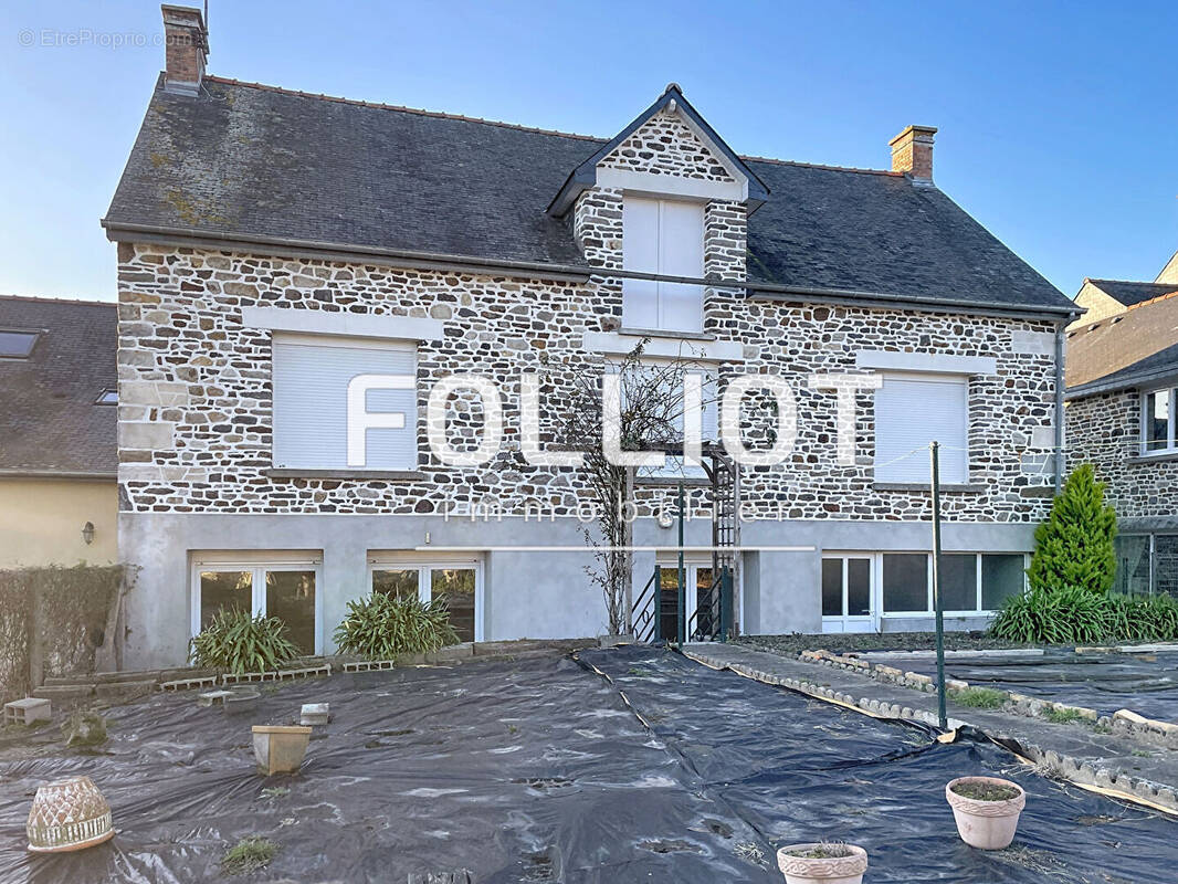 Maison à SAINT-M'HERVE