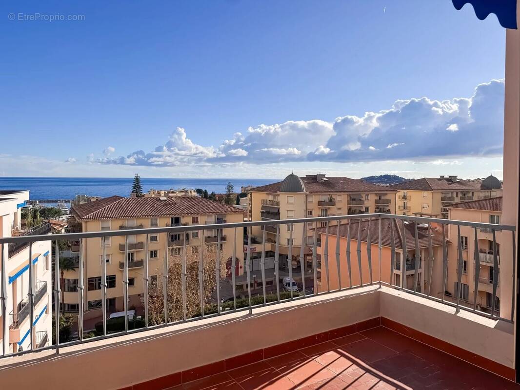 Appartement à BEAULIEU-SUR-MER