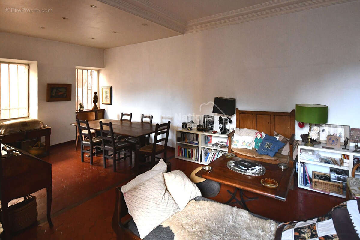 Maison 320 m² à Gonfaron  - photo 9