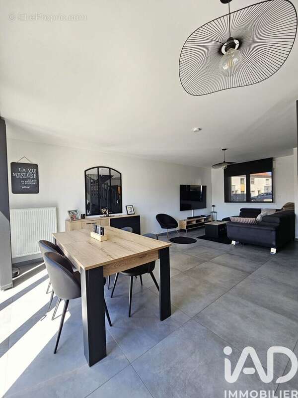 Photo 2 - Maison à TERVILLE