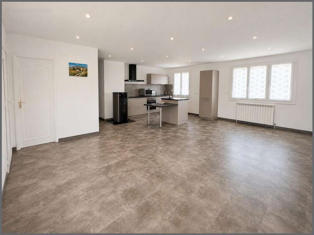 Maison 117 m² à Longchamp  - photo 2