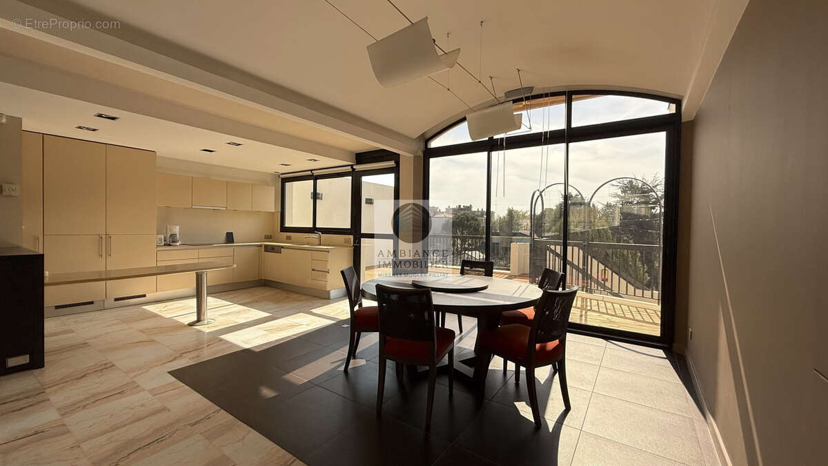 Maison à TOURNON-SUR-RHONE