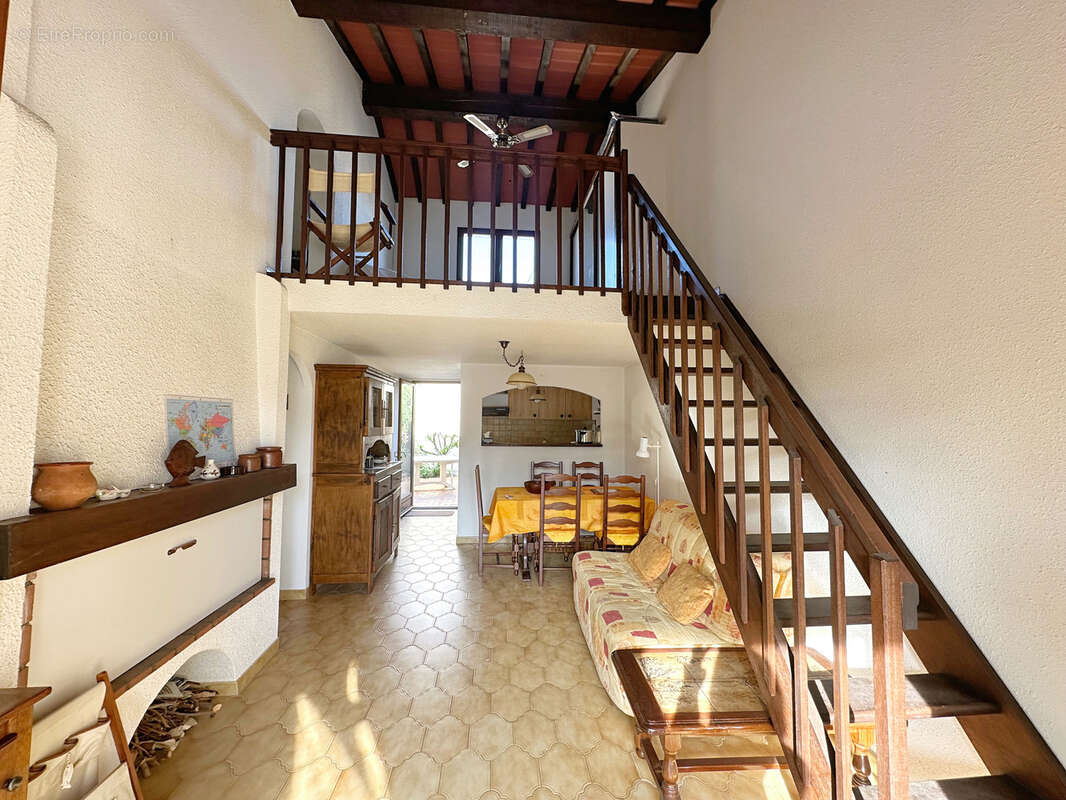 Maison à SAINT-CYPRIEN