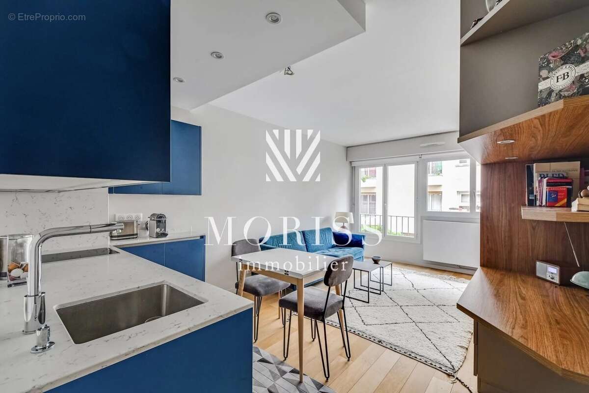 Appartement à PARIS-17E