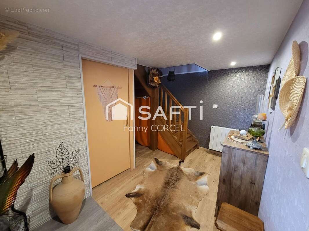 Photo 2 - Maison à SAINTE-COLOMBE-SUR-SEINE