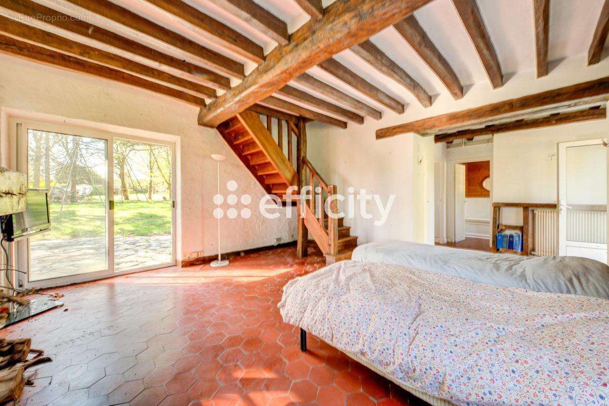 Maison 420 m² à La Boissiere-Ecole  - photo 10