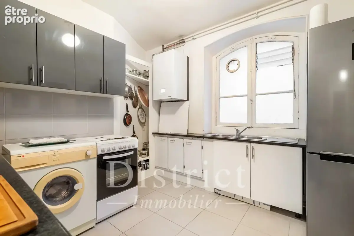 Bd de Courcelles - Viager occupé sans rente. 4 pièces de 83m² - photo 7