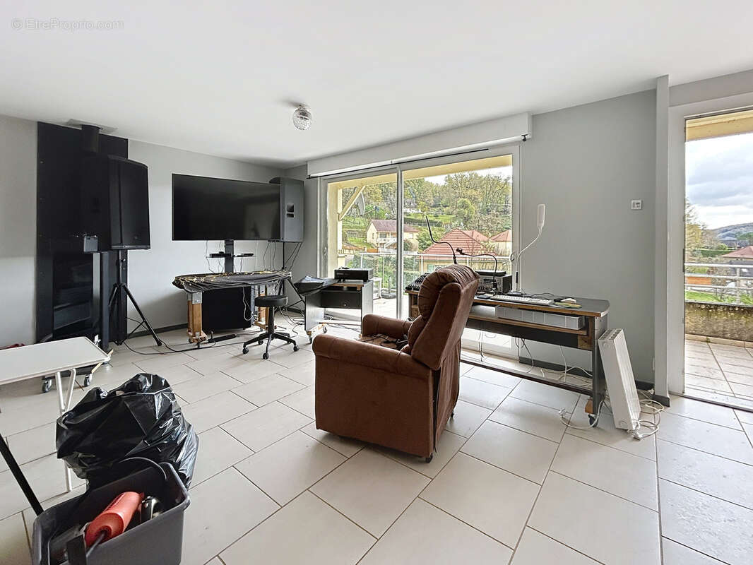 Maison à LISSAC-SUR-COUZE