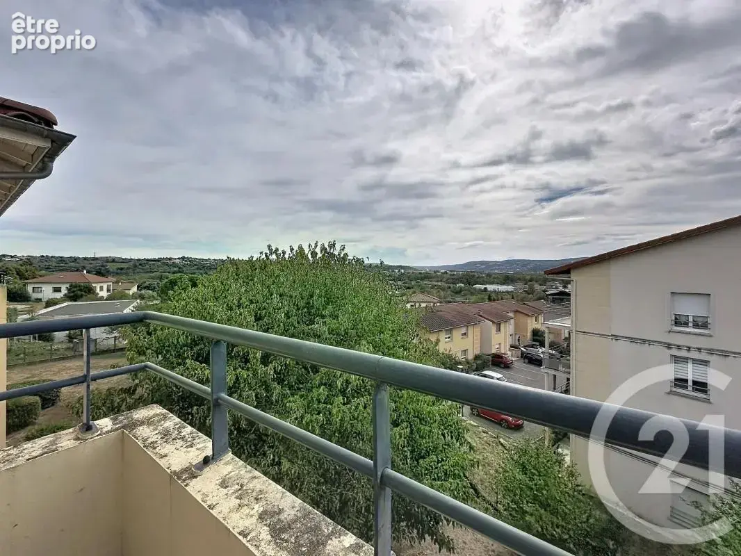 Appartement 4 pièces 89 m² à vendre à Grigny (69520) - photo 9