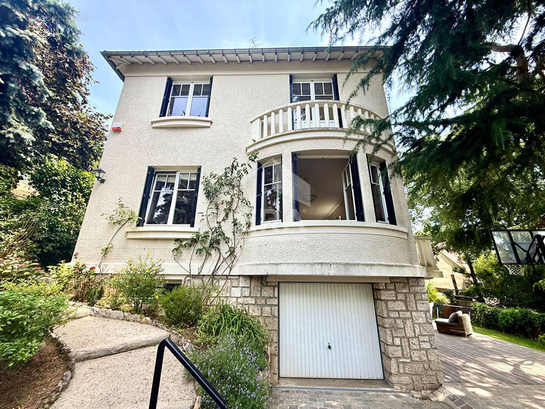 Maison à VAUCRESSON