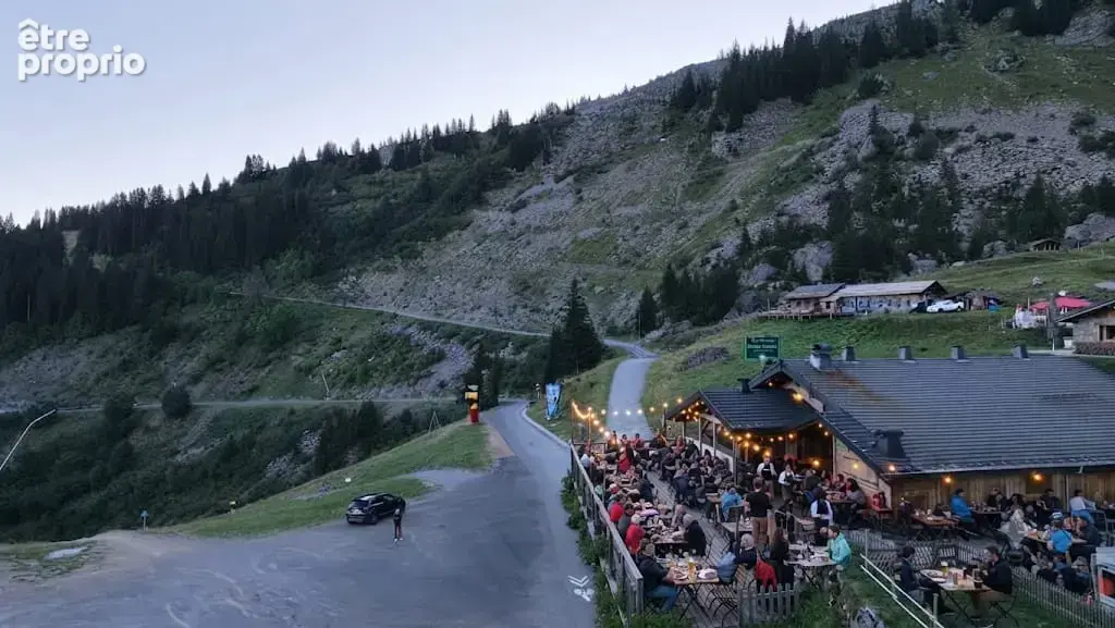 Photo Autres à Chatel au prix de 2 650 000€