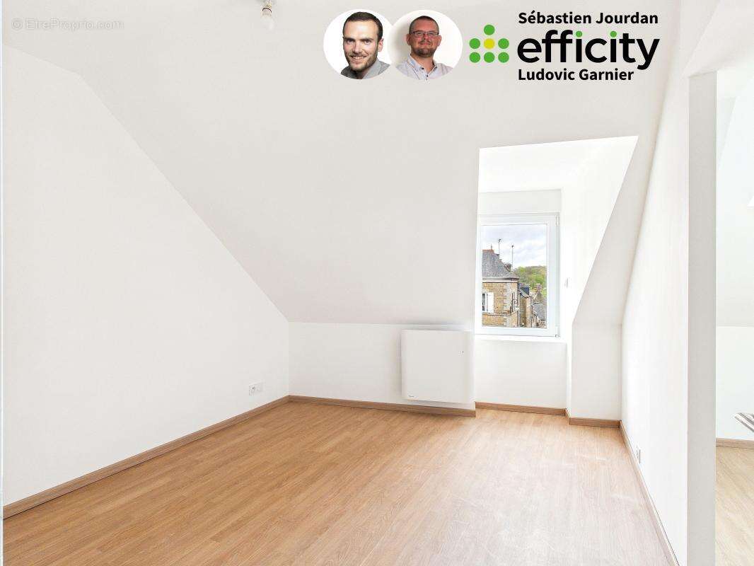 Maison à LOUVIGNE-DU-DESERT