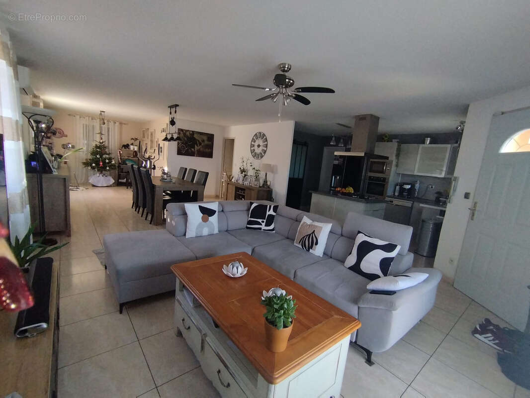 Maison à LEZIGNAN-CORBIERES