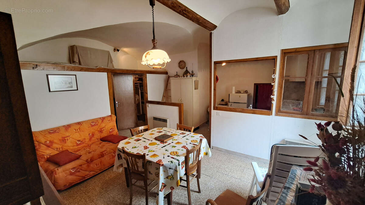 Appartement à SAINT-BAUZILLE-DE-PUTOIS