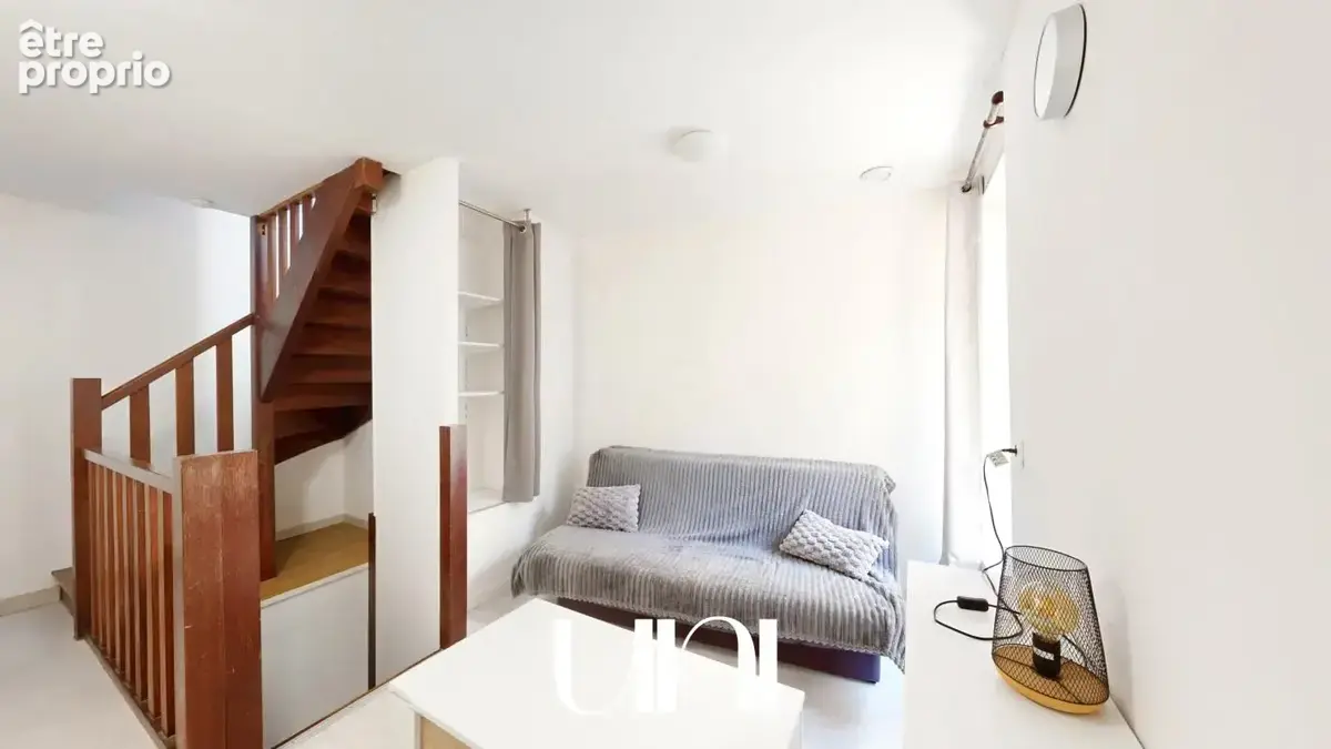 Appartement 2 pièces de 26,72 m2 en triplex - BAYEUX centre - photo 4