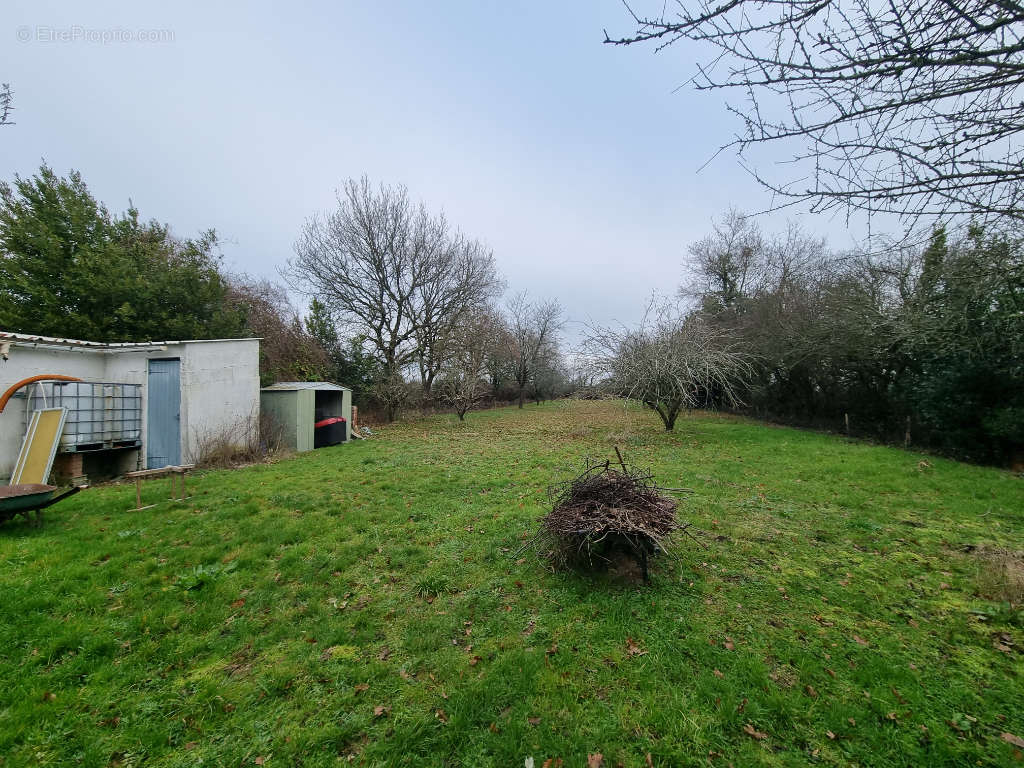 Maison à LE GIROUARD