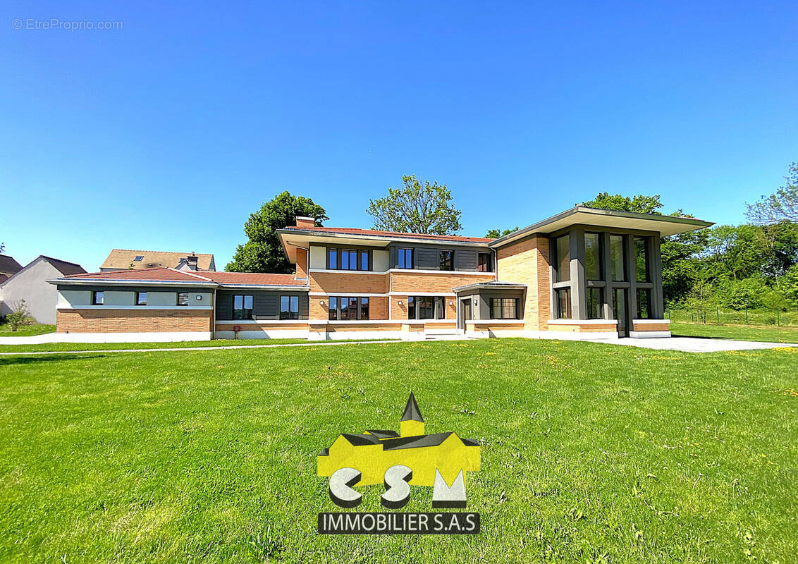 Maison à MAGNY-LE-HONGRE