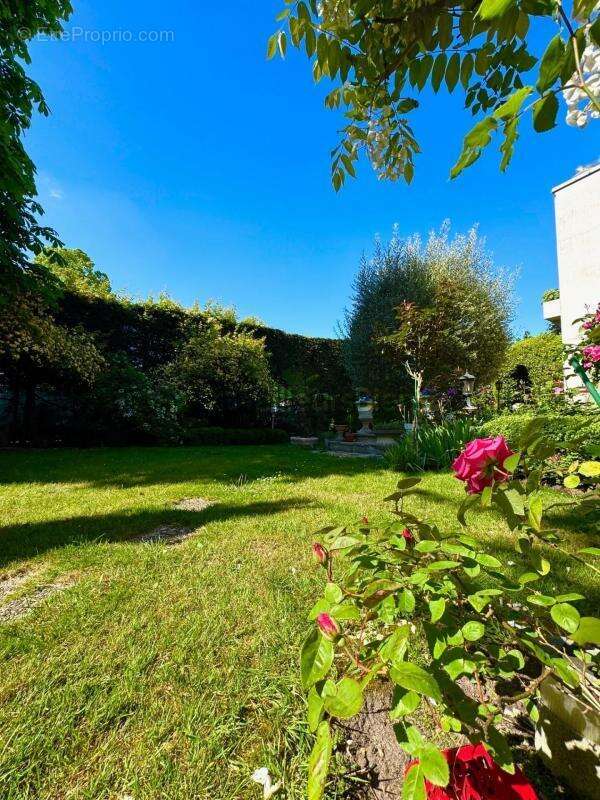 Appartement à LIVRY-GARGAN