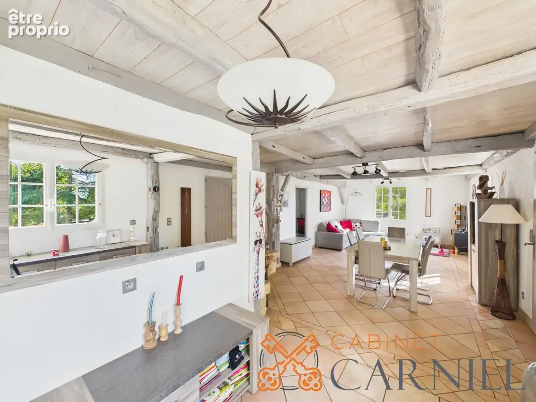 Maison avec jardin arboré, piscine, garages d'environ 132 m2 et studio indépendant 28 m2 47200 Marmande - photo 9