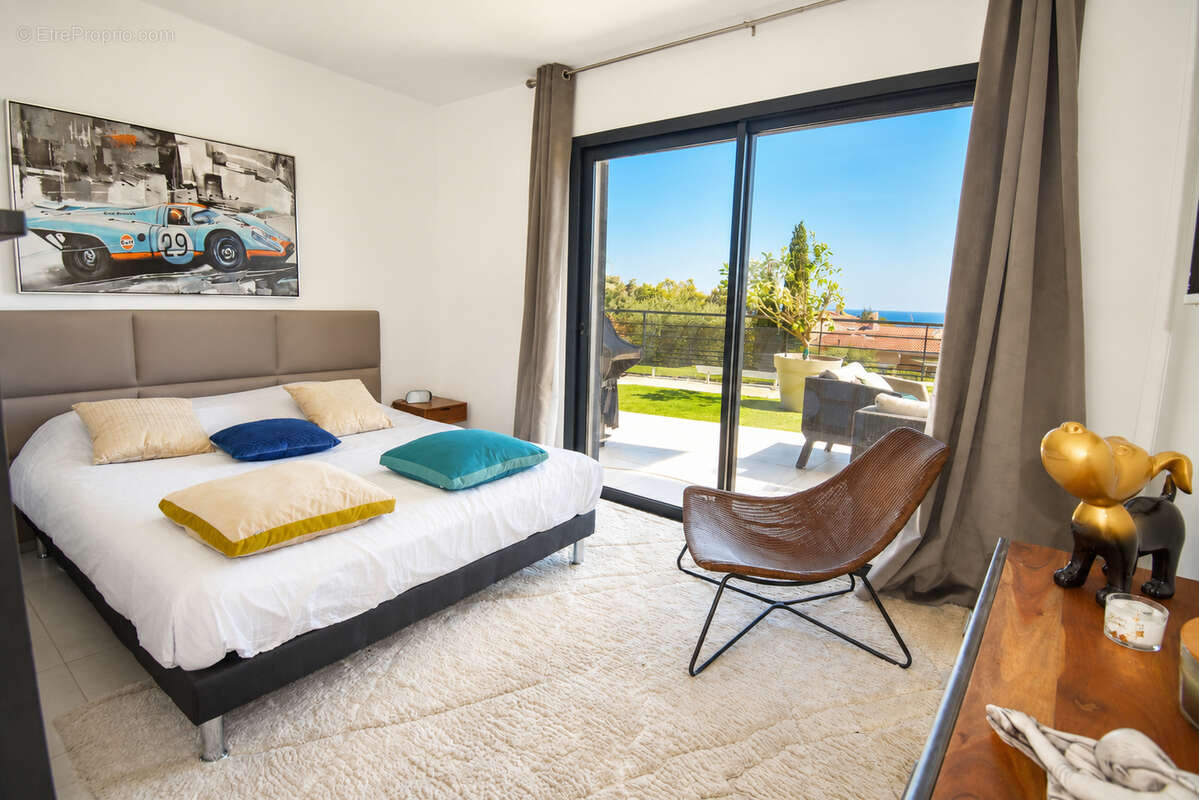 Appartement à SAINT-RAPHAEL