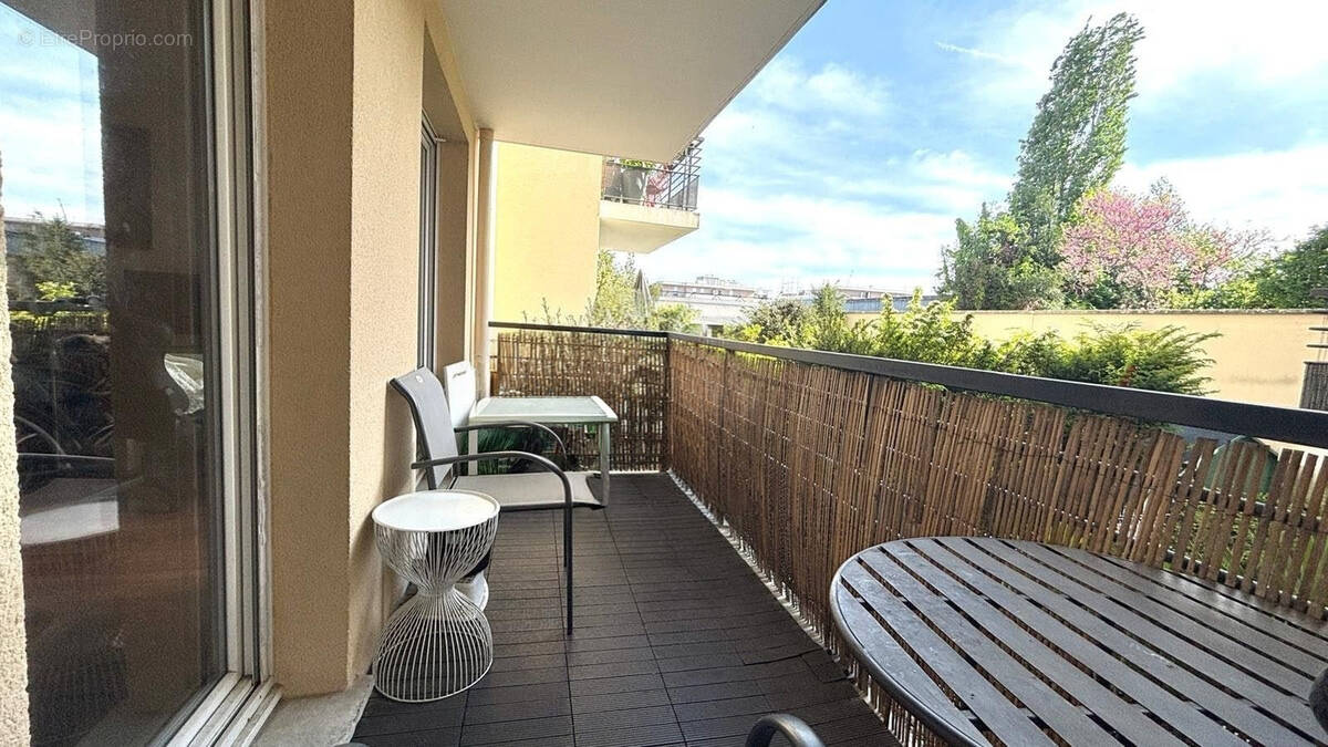 Appartement à ENGHIEN-LES-BAINS