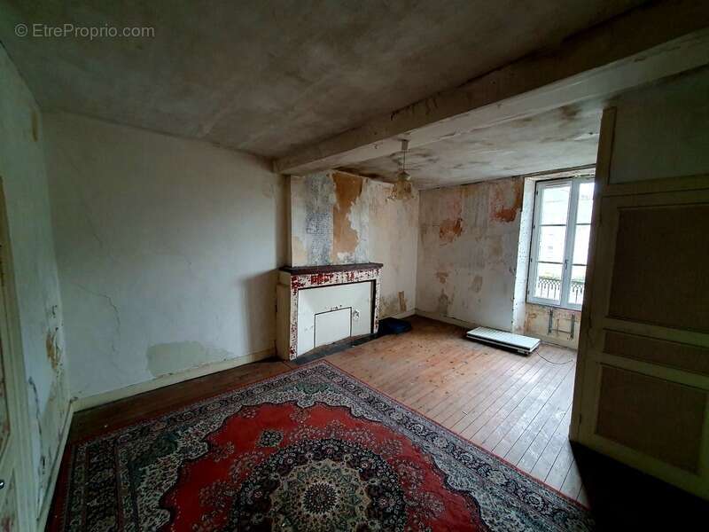 Maison à MAREUIL