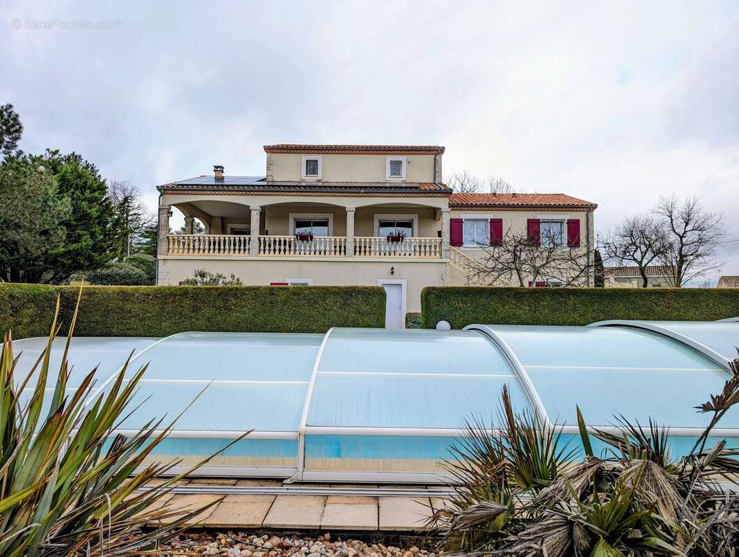Maison à HAUTEFAGE-LA-TOUR