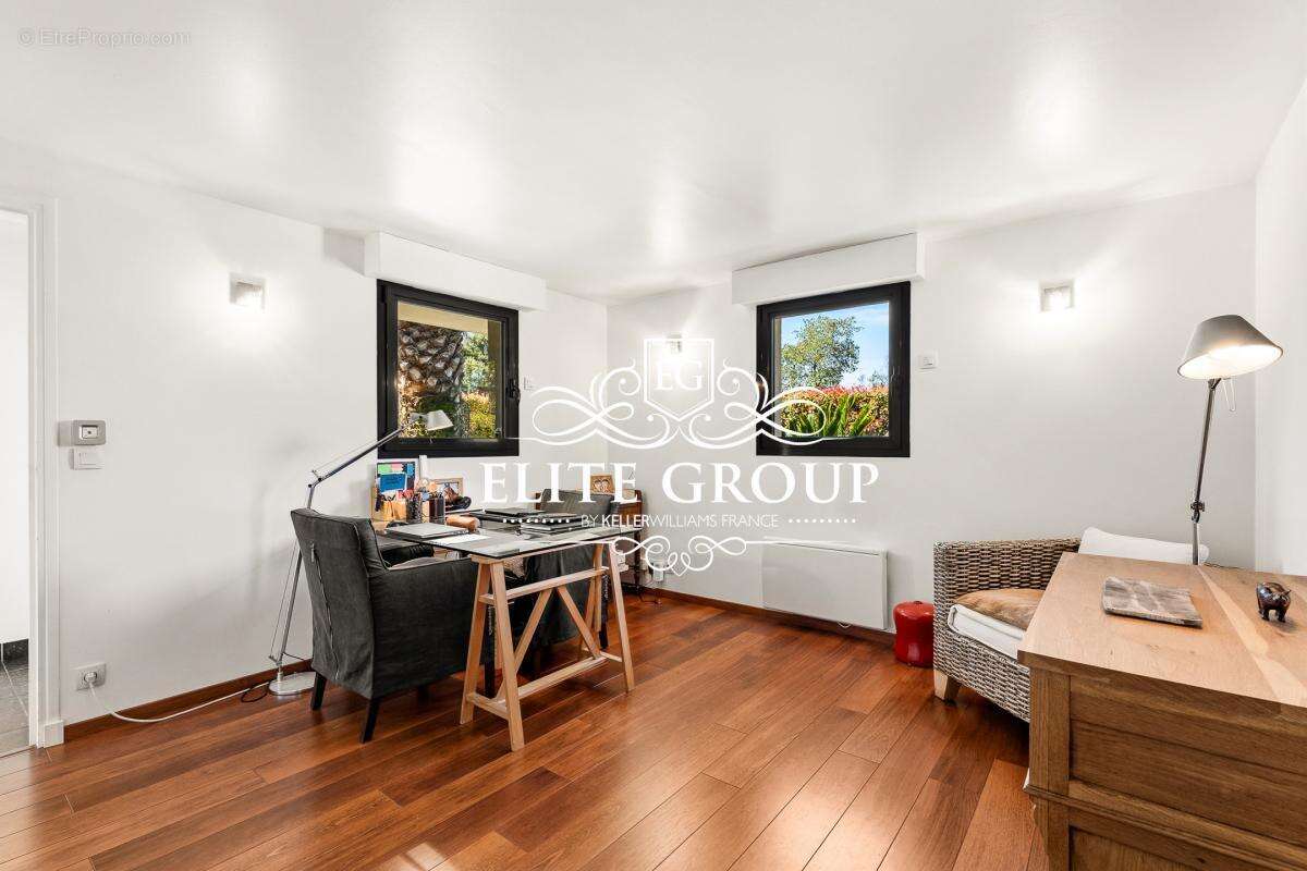 Maison à LES ADRETS-DE-L'ESTEREL