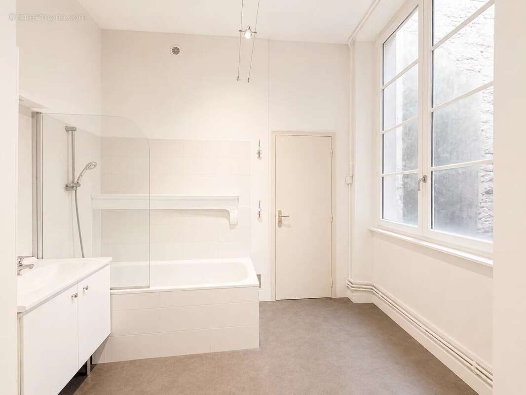 Appartement à LYON-1E