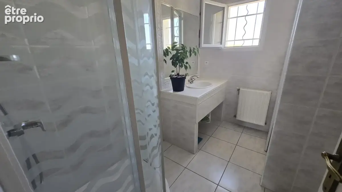 CUGNAUX ? Maison familiale avec piscine sur un terrain de 1 446 m² - photo 24