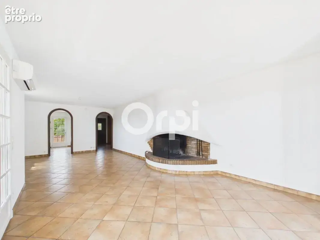 A rafraichir - maison individuelle + dependance + garage + piscine + annexes - photo 5
