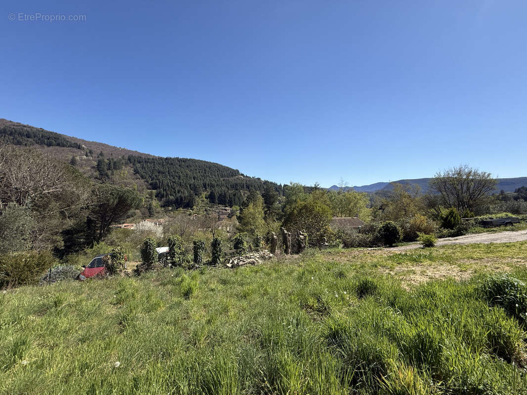 Terrain à AULAS