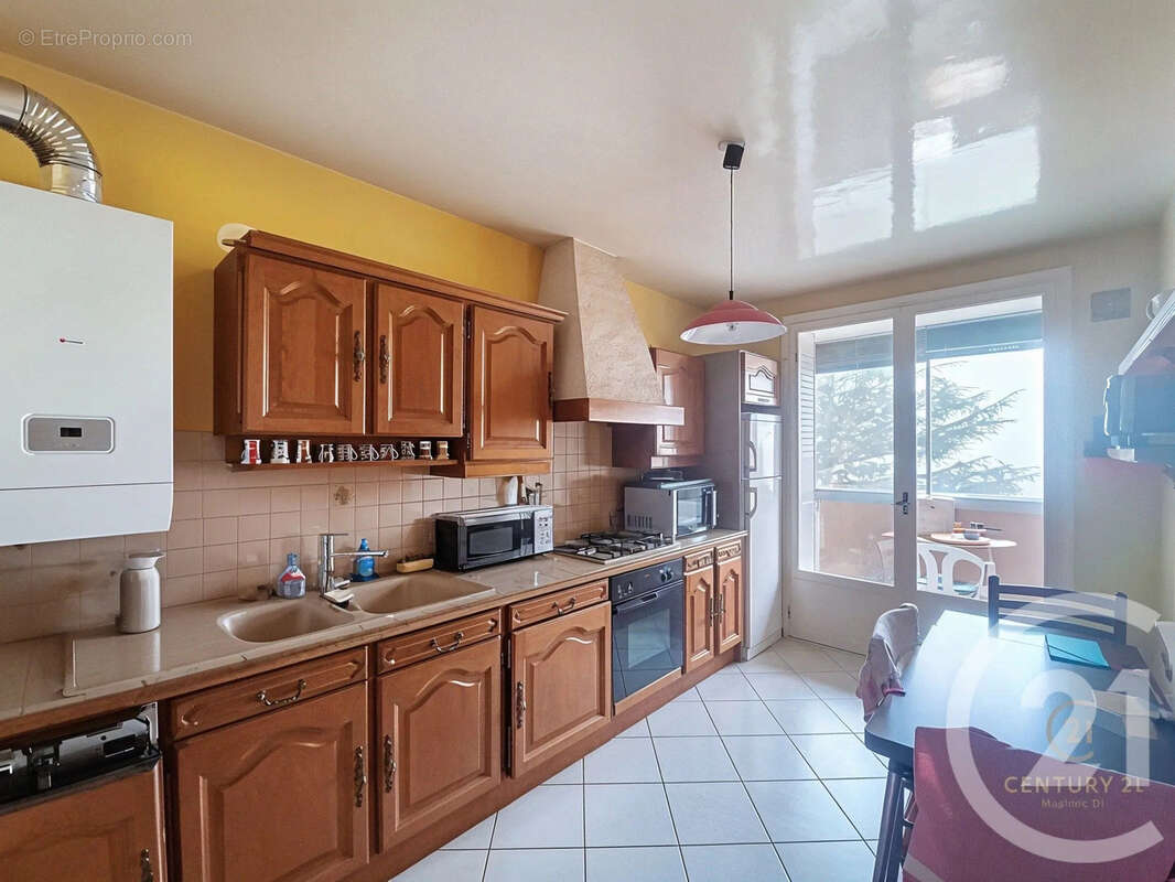 Appartement à GRIGNY