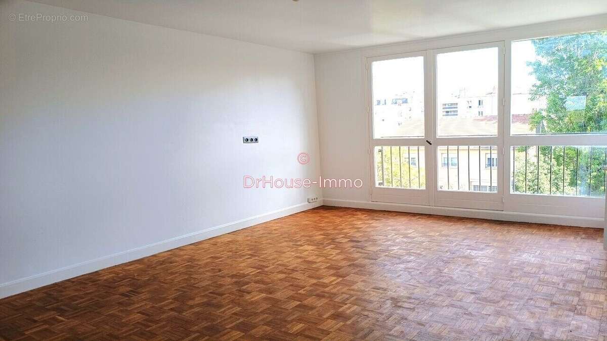 Appartement 43 m² à Bondy  - photo 18