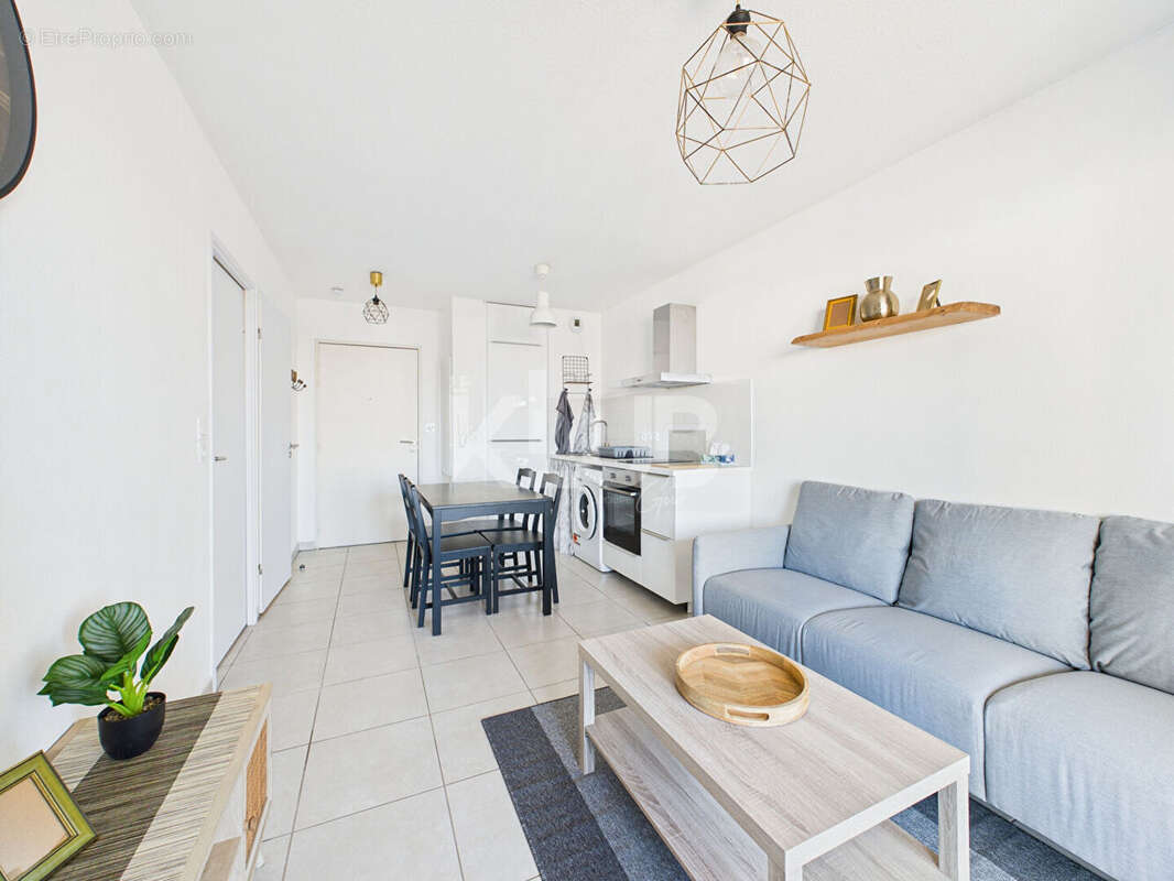 Appartement à MARSEILLE-3E