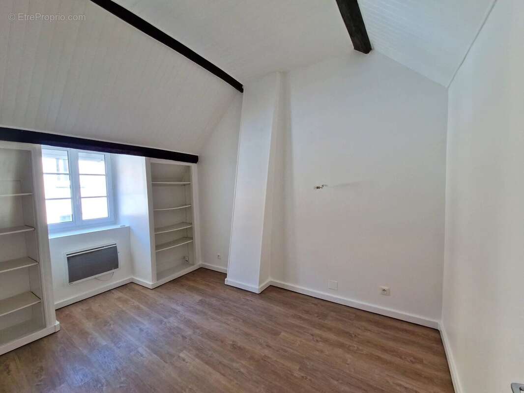 Maison à SAINT-CHERON