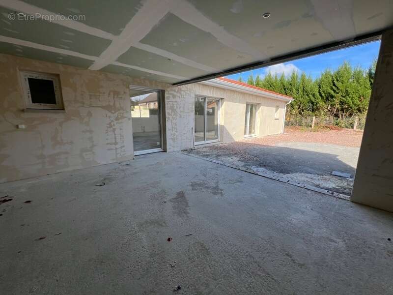 Maison à CHAUFFAILLES