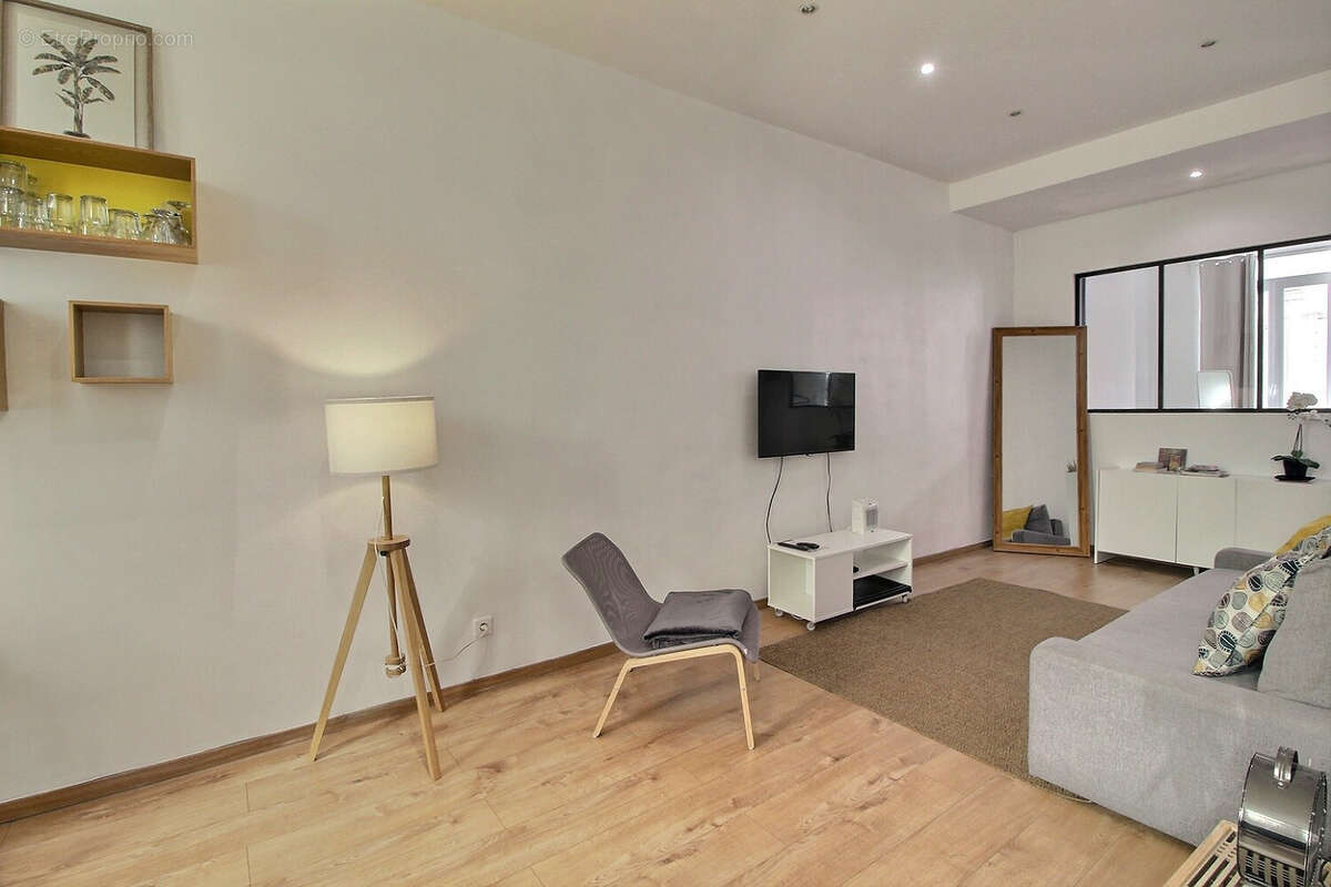 Appartement à MARSEILLE-6E