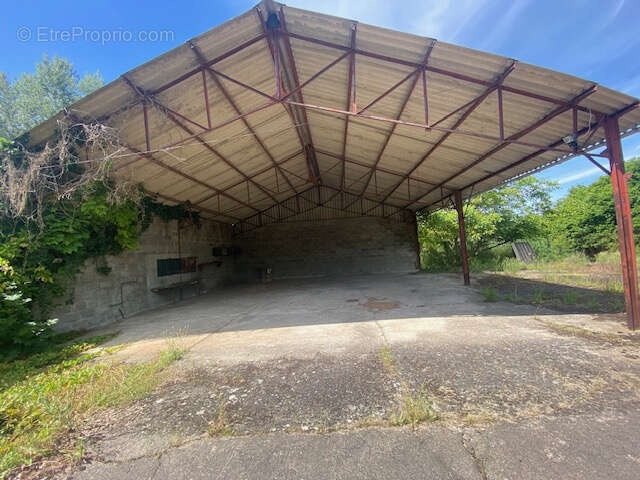 Maison à ENTRAIGUES