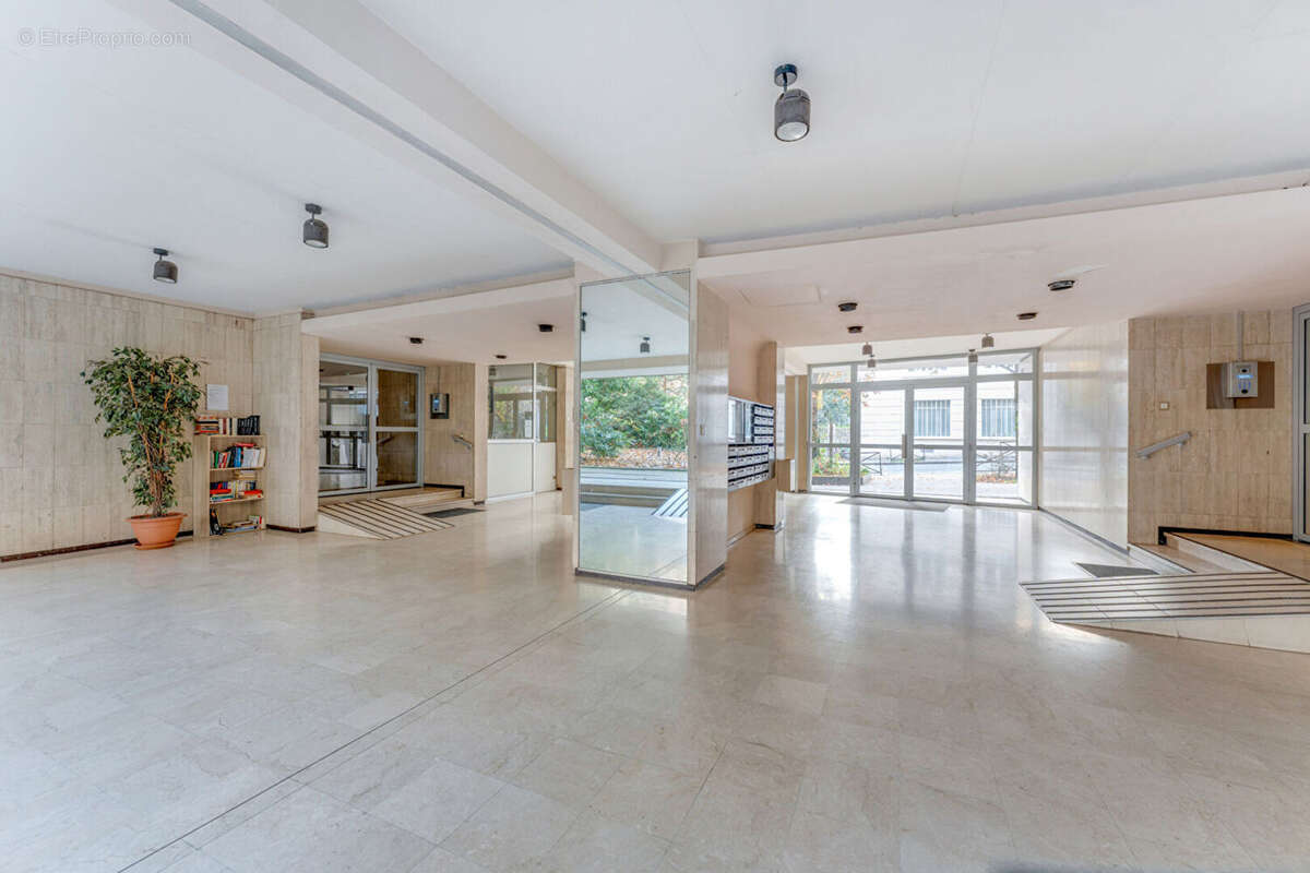 Appartement à PARIS-20E