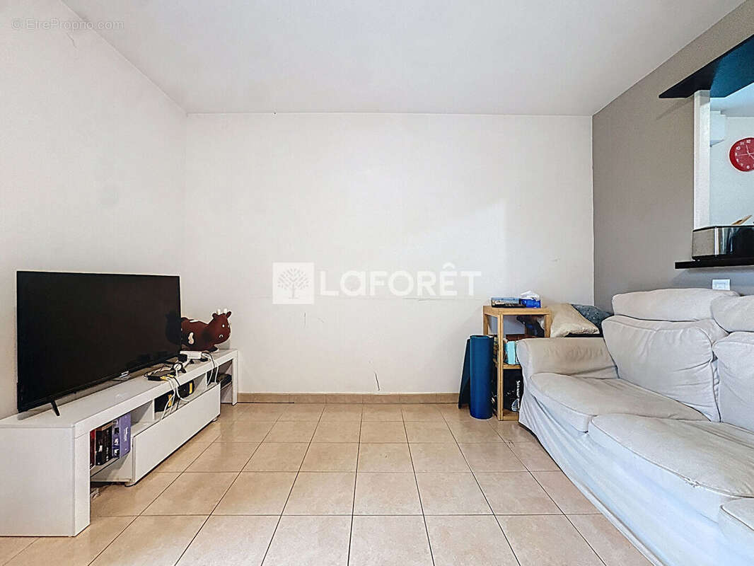 Appartement à LIEUSAINT