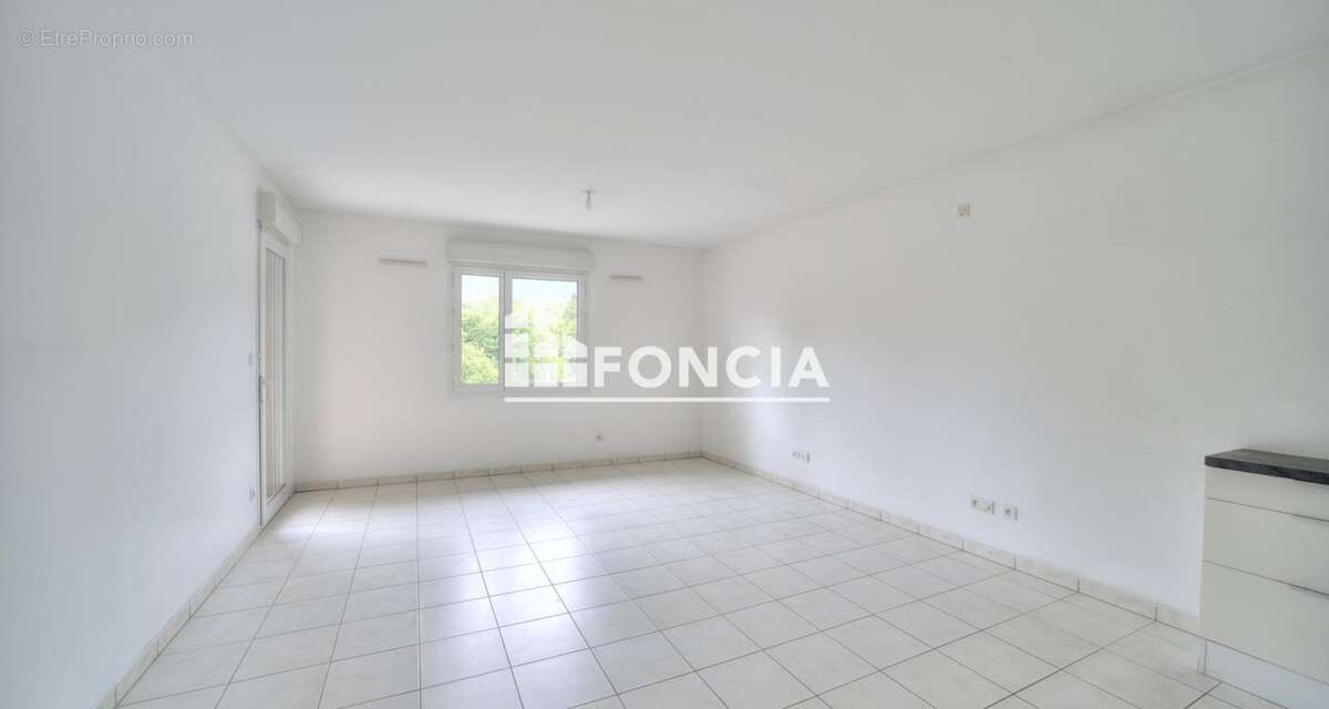 Appartement à CESSY