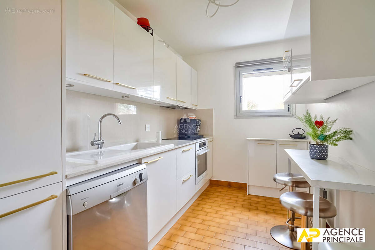 Appartement à MAISONS-LAFFITTE