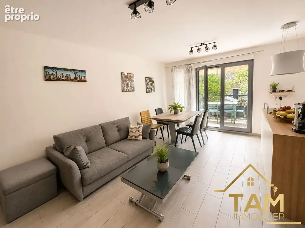 Appartement à SAINT-CYR-L'ECOLE