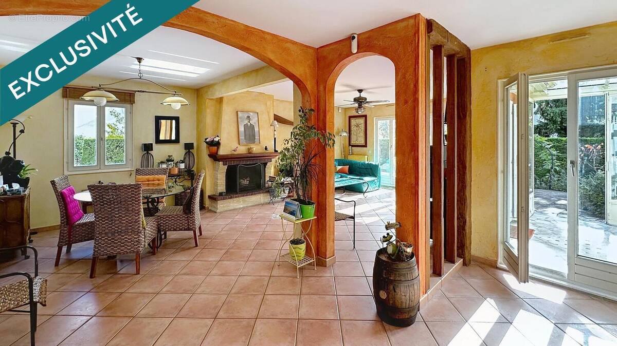 Photo 1 - Maison à SUCY-EN-BRIE