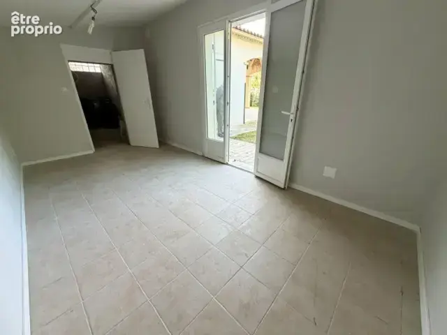 Maison t6 avec terrasse et beau jardin a vendre sur eguilles - photo 21