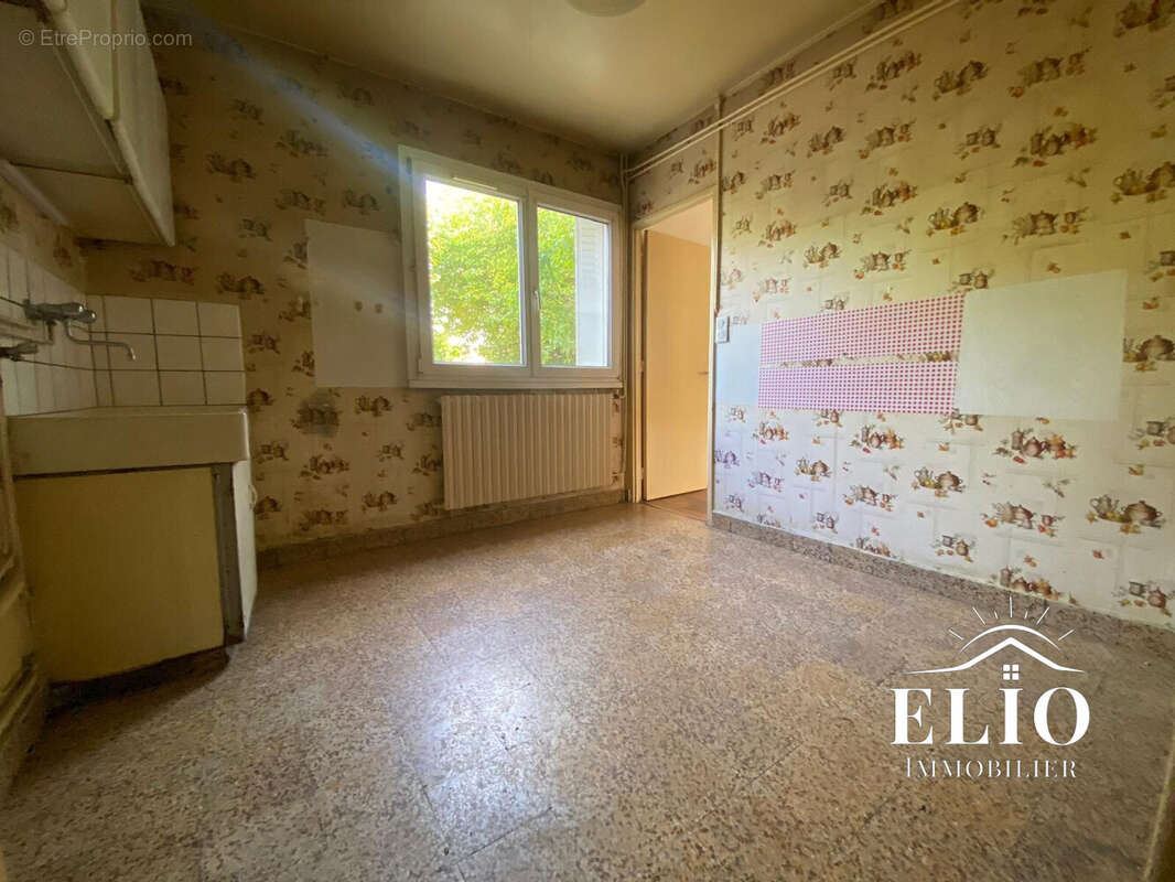 Maison 82 m² à Sainte-Savine  - photo 7