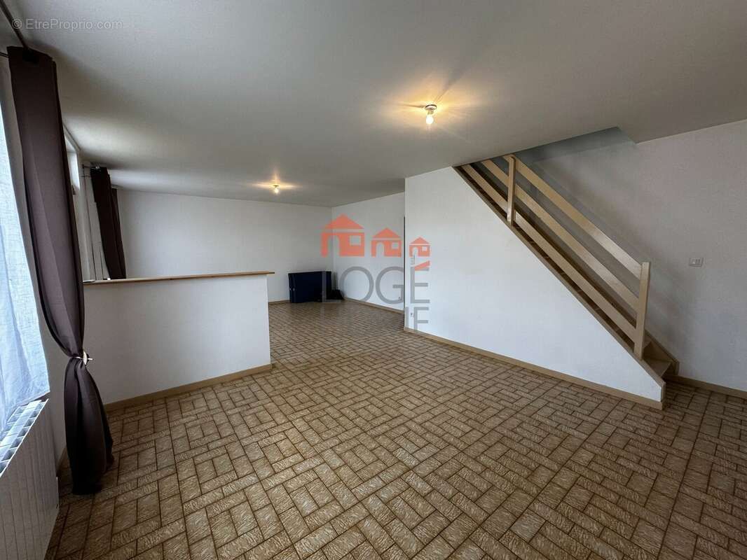 Maison 91 m² à Vermelles  - photo 2