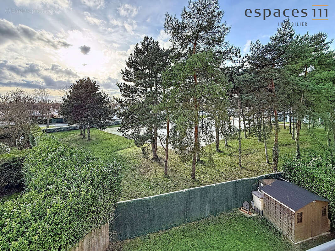 Appartement à MONTIGNY-LE-BRETONNEUX