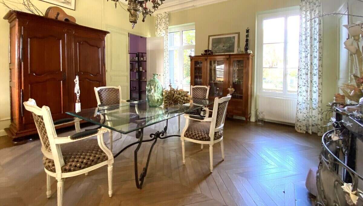 Maison à SAINT-MARCEL